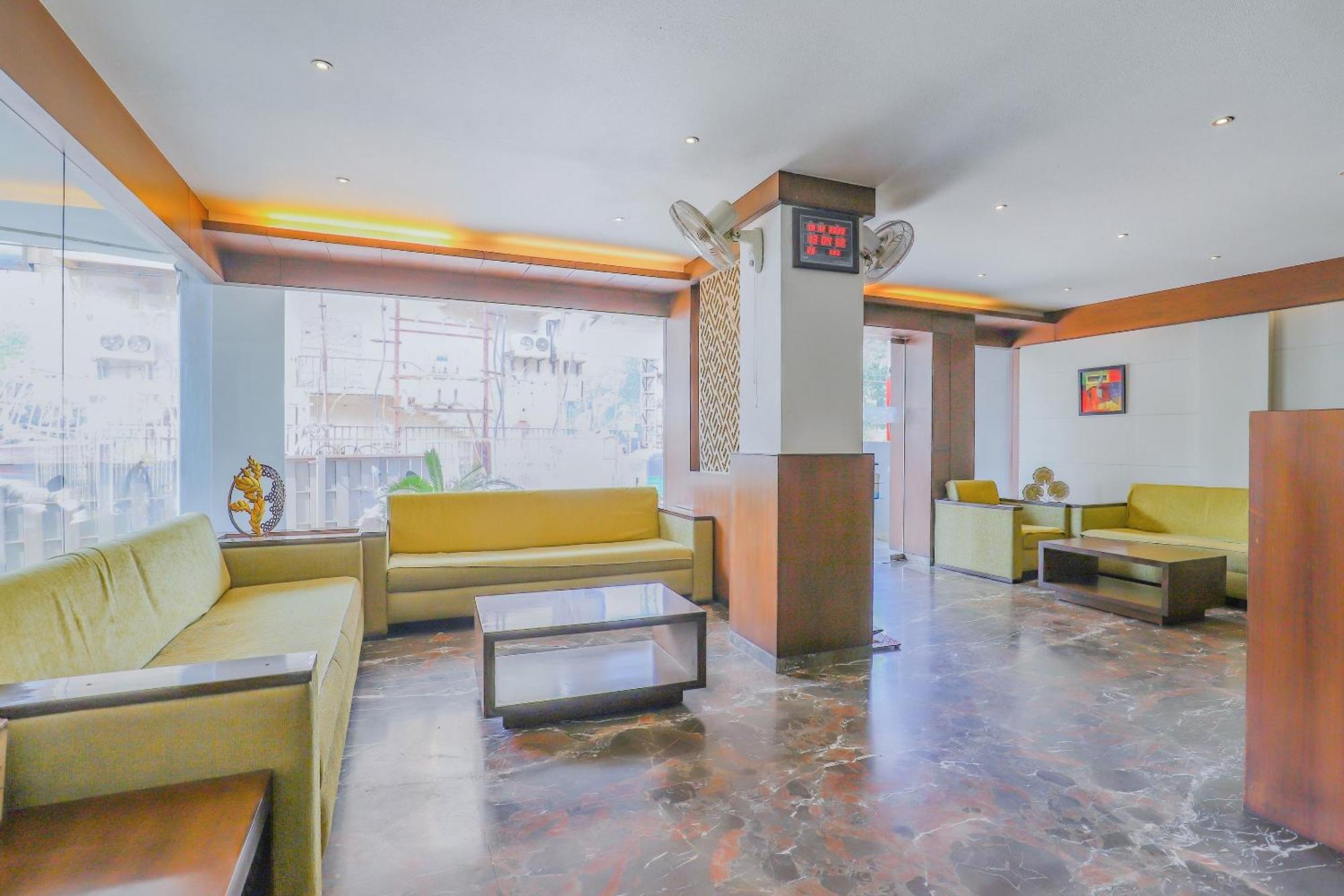 OYO 78485 Flagship Hotel Spice N Herb Surat Exterior foto