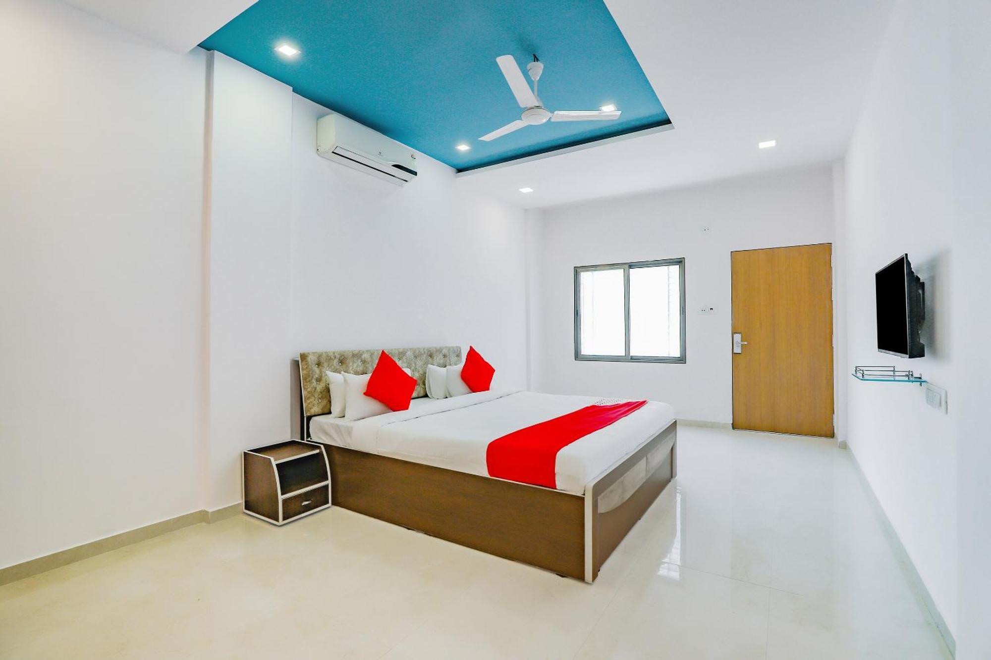 OYO 78485 Flagship Hotel Spice N Herb Surat Exterior foto